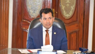 وزير الشباب والرياضة