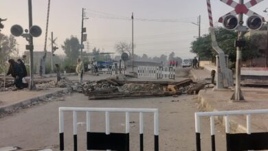 غلق تام لمزلقان كفر ديما