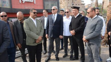 إخلاء ميدان محطة القطارات بالمحلة من الباعة الجائلين..