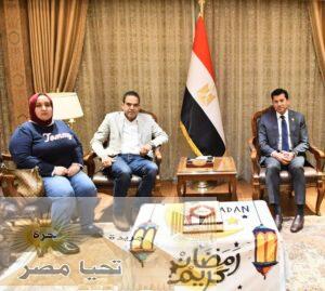 وزير الشباب والرياضة يستقبل أسرة لاعب الإسكواش محمد زكريا ويؤكد دعم الأبطال الرياضيين