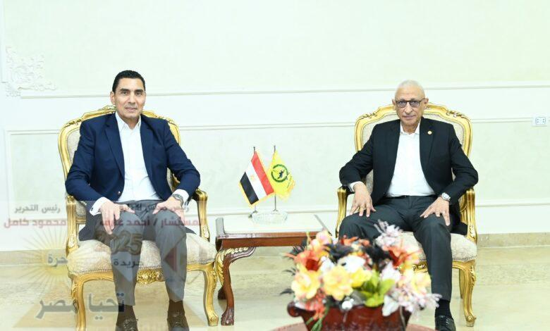 جوهر نبيل وزير الشباب والرياضة واللواء خالد مجاور محافظ شمال سيناء